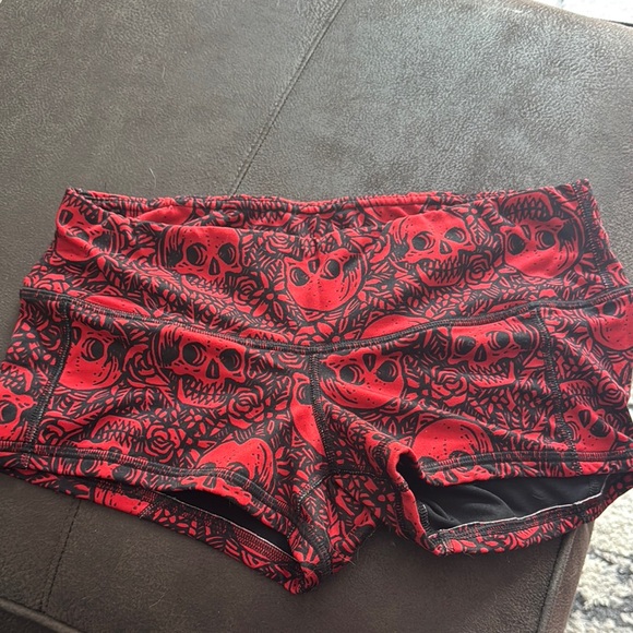 Fleo Red Athletic Shorts Performance Fit - Picture 2 of 3